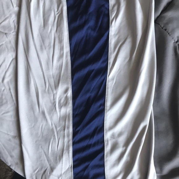 “NY” embroidered men’s New York 100% polyester shirt worn once. Size XL. - Picture 6 of 6